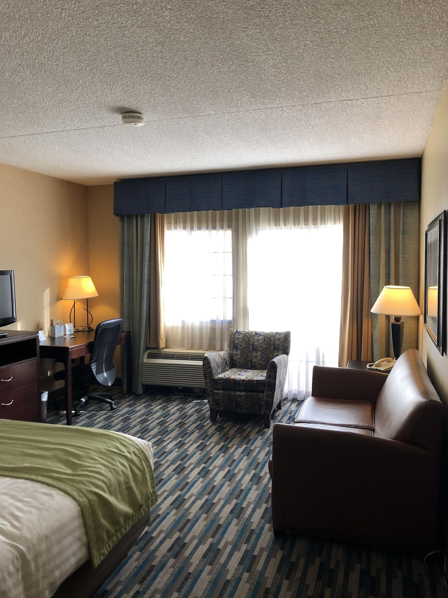 Hotel Days & By Wyndham Near Phoenix 3*