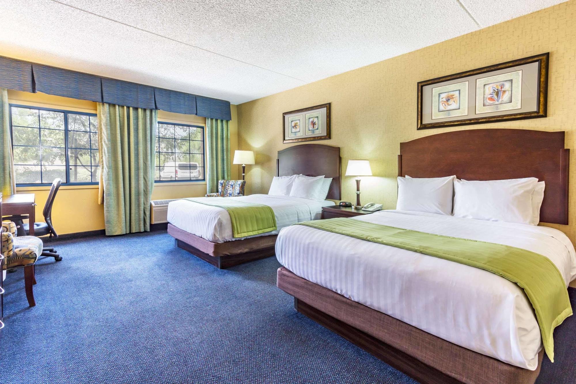 Days & By Wyndham Near Phoenix 3*