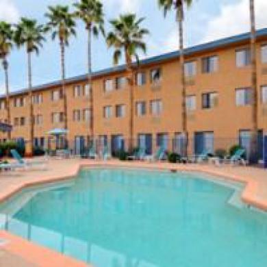 Days & By Wyndham Near Phoenix Hotel Mesa